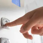 Come modernizzare un ascensore condominiale?